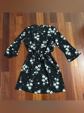 H & M women floral dress size small